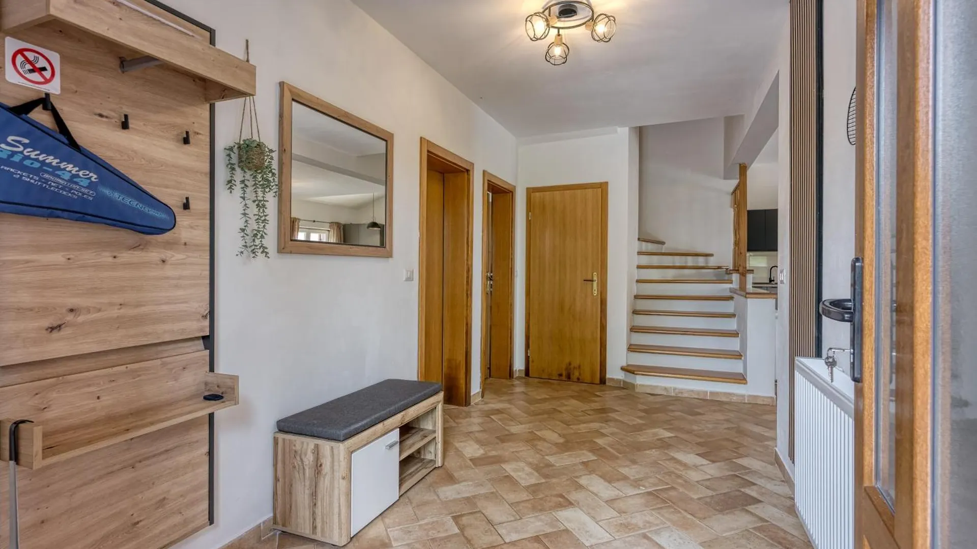 Villa Kontesici 12 Marasi